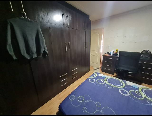 3 BEDROOM FREESTANDING SOLD IN LENTEGEUR